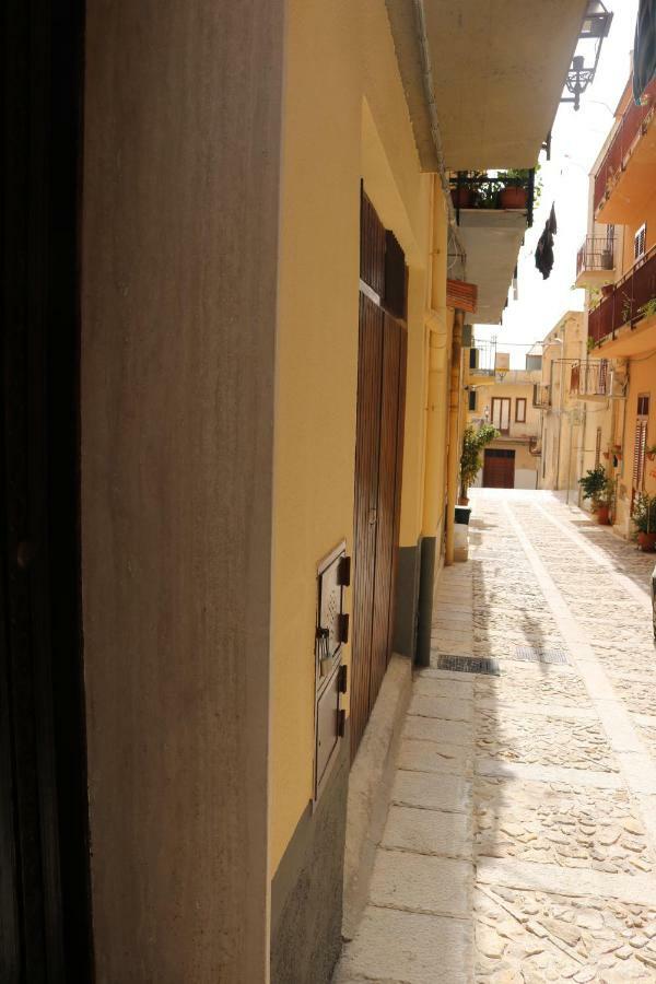 Casa Trio Apartments Castellammare del Golfo Dış mekan fotoğraf